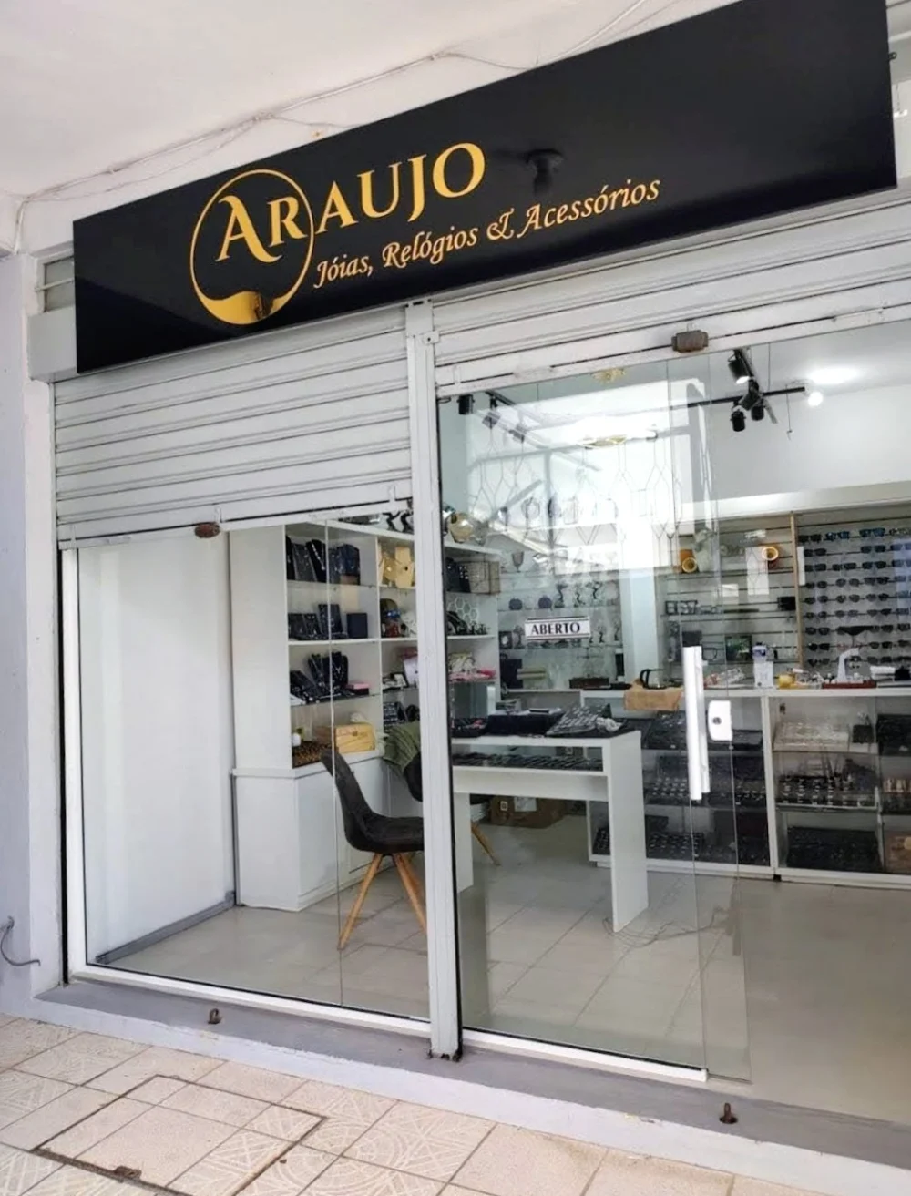 Araujo Joias, Relógios e Acessórios