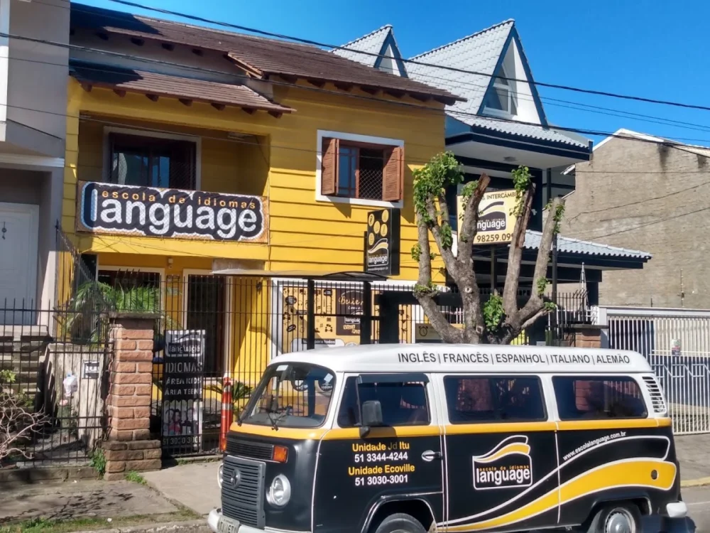Language - Escola de Idiomas