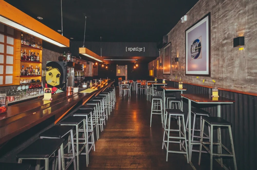 Spoiler Bar